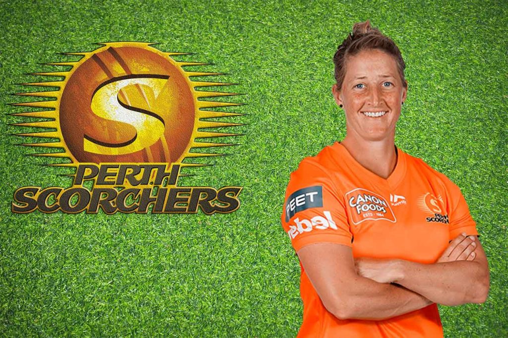 Sophie Devine signs with Perth Scorchers